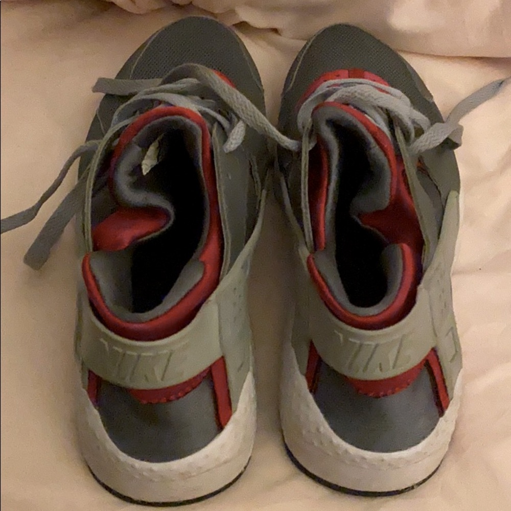 Nike huarache shoes